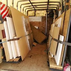 Транспортировка хрупких грузов с грузчиками на Газели Транспортировка хрупких грузов с грузчиками по Апрелевке
